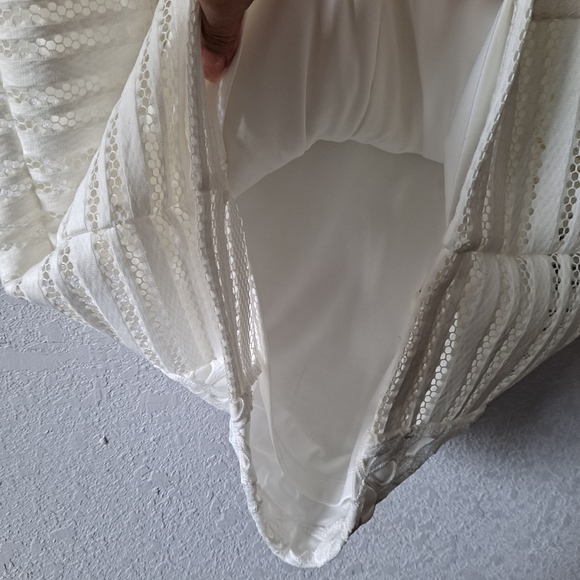 Calvin Klein White Floral Lace Dress - Picture 8 of 8